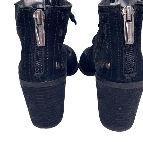 Vince Camuto suede heel - Picture 4 of 5